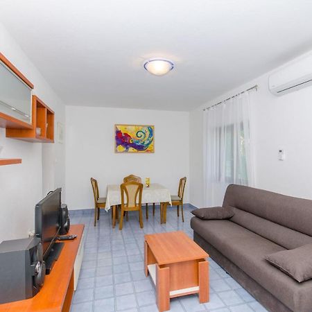 Apartment Vitaic Supetar Extérieur photo