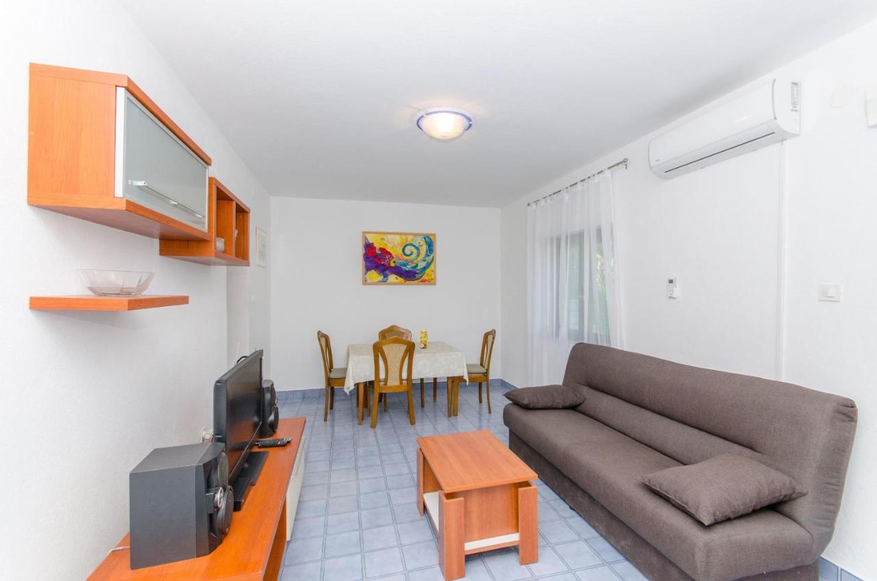 Apartment Vitaic Supetar Extérieur photo